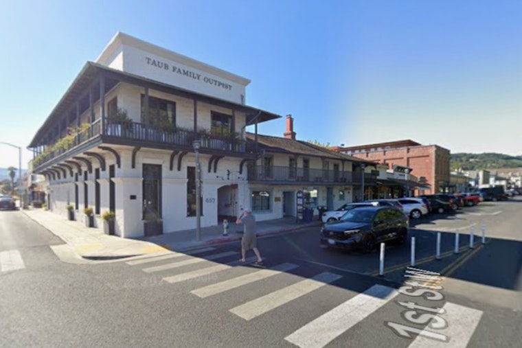 Sonoma Plaza Sizzles As Star Chef Flips Smashburgers In Old Bank