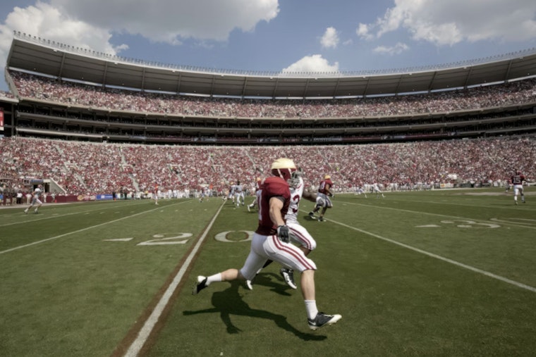 Sooners Linebacker Owen Heinecke Blitzes NCAA In Eligibility Showdown