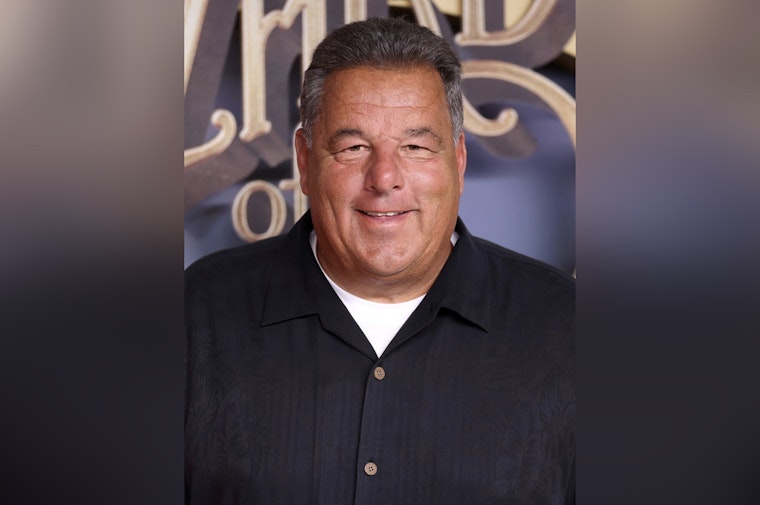 Sopranos Wiseguy Steve Schirripa Runs the Show at Radio City’s Garden of Laughs