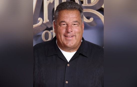 Sopranos Wiseguy Steve Schirripa Runs the Show at Radio City’s Garden of Laughs