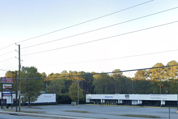South Fulton Tax Shop Accused Of Vanishing With Clients' Cash