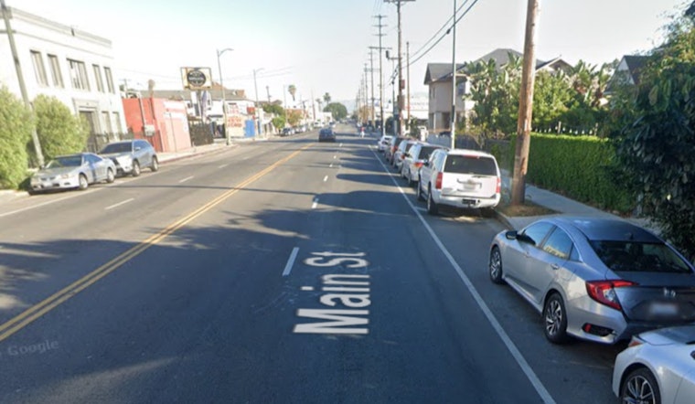 South L.A. Apartment Blaze Draws Massive Fire Response At 4325 S Main