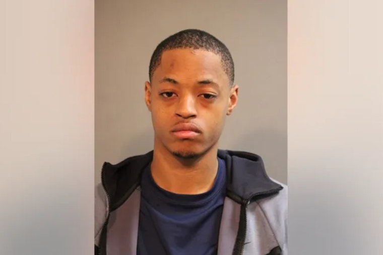 South Loop Cops Nab Robbery Suspect Minutes After Roosevelt Stickup