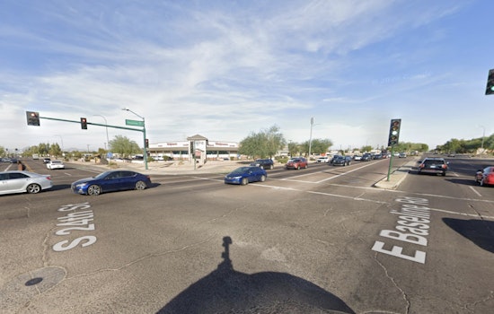 South Phoenix Shoplift Brawl Sends Off-Duty Cop To Hospital
