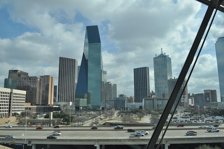 South Winds Whip Dallas-Fort Worth With Early Spring Heat