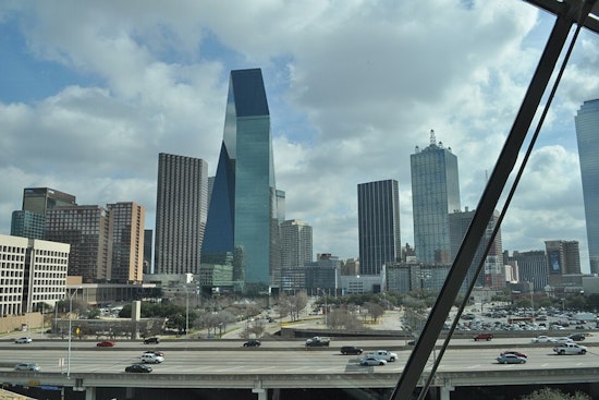 South Winds Whip Dallas-Fort Worth With Early Spring Heat
