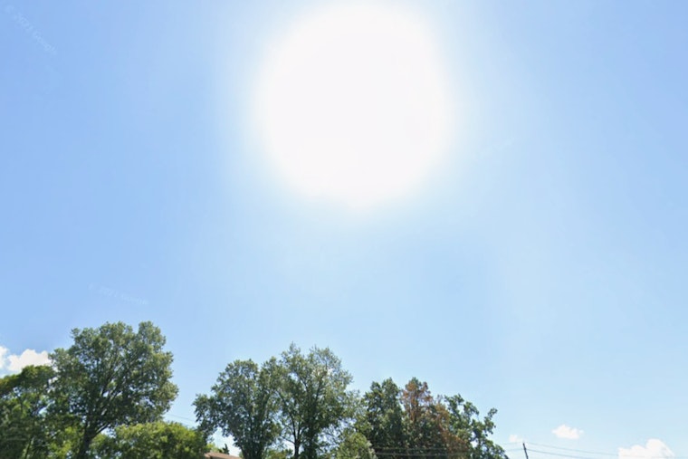 Spring Sizzler Brings Near-Record Heat and Howling Winds to St. Louis