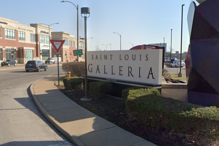 St. Louis Galleria Sports Bar Vanishes, Leaves $53K Lien Hangover