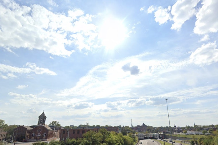 St. Louis Sizzles, Then Braces For Midnight Storm Blast