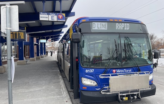 Stabbing at Chicago and Franklin D Line Stop Leaves Rider Wounded, Suspect Nabbed