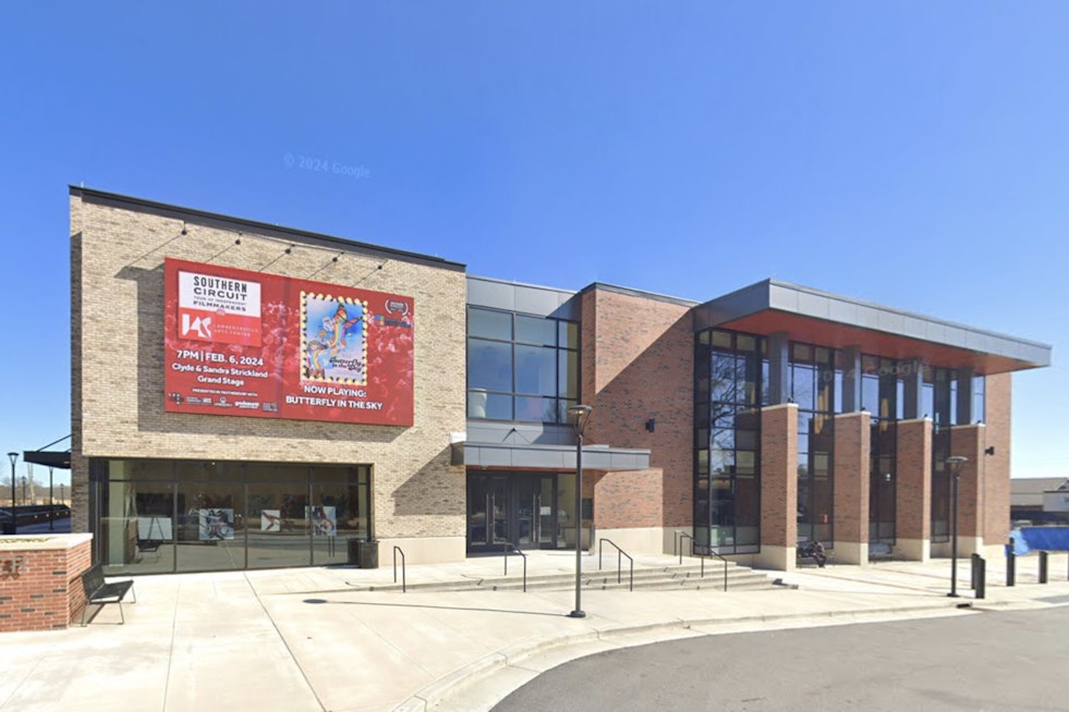 Stage Fight In Lawrenceville As City Hall Squeezes Aurora Theatre