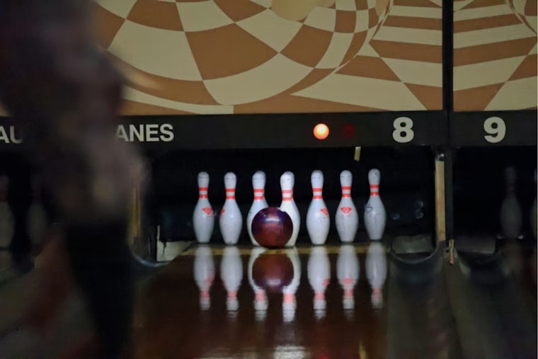 Star Lanes Rolls Big Bowling Bet Near Ohio State Campus