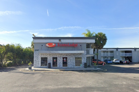 Starbucks Drive-Thru Brews on North Dale Mabry Near Ray Jay