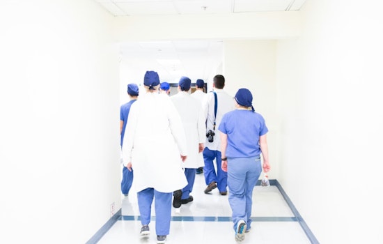 Staten Island Hospital Showdown: Nurses Threaten To Walk Over Pay And Staffing