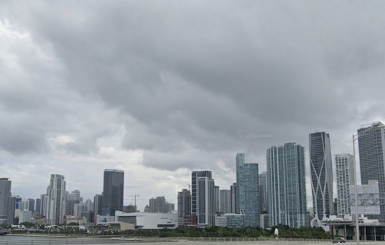 Stormy Showdown: Miami In For A Wild Night Of Thunder And Wind