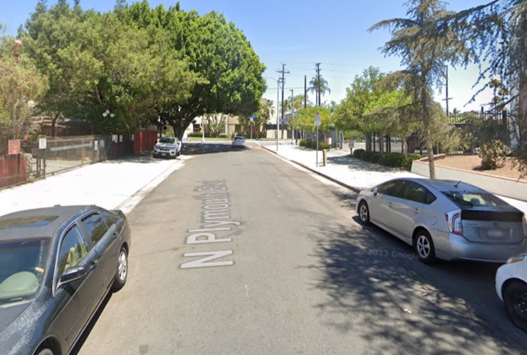 Structure fire at 642 N Plymouth draws LAFD Station 52 response