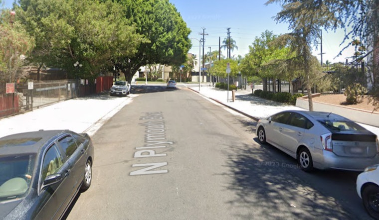 Structure fire at 642 N Plymouth draws LAFD Station 52 response