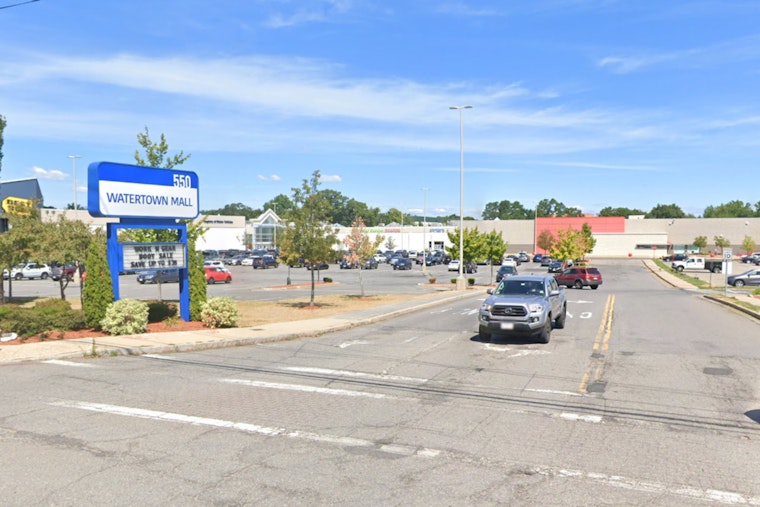 Suburban Boston Malls Refuse To Die As Investors Chase Steady Cash