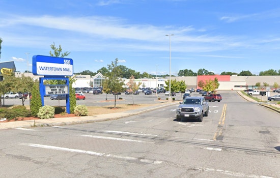 Suburban Boston Malls Refuse To Die As Investors Chase Steady Cash
