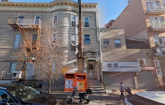 Sunset Park Families Flee Blaze As Neighbors Blame Donation Bin Encampment
