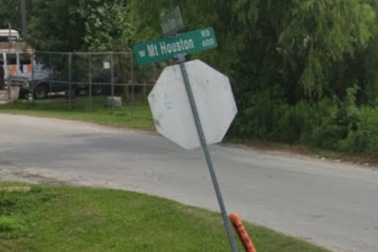 Suspects Sought After Aggravated Robbery In North Houston