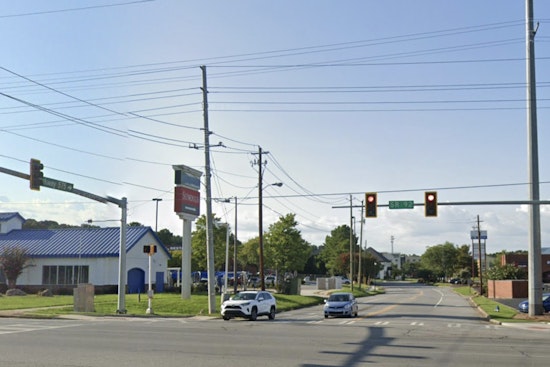 SWAT Storms Woodstock Strip as Troopers Shut Down Hwy 92 at I-575