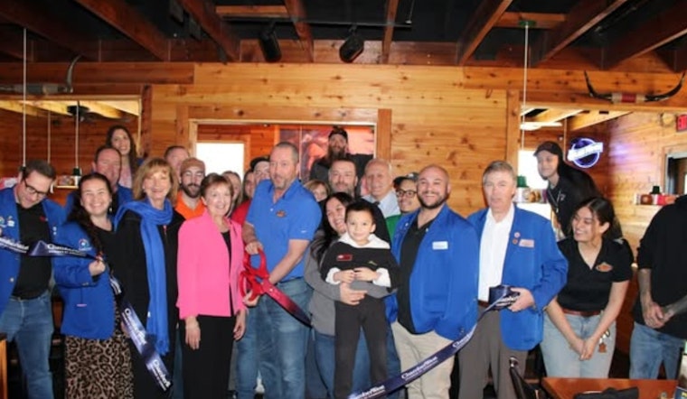 Taylorsville Roadhouse Packs In 60 New Seats To Tame Dinner Rush