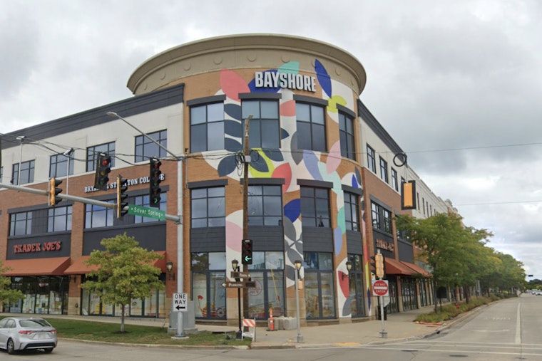 Teen Brawl Chaos Swarms Bayshore Mall, Cops Flood Scene