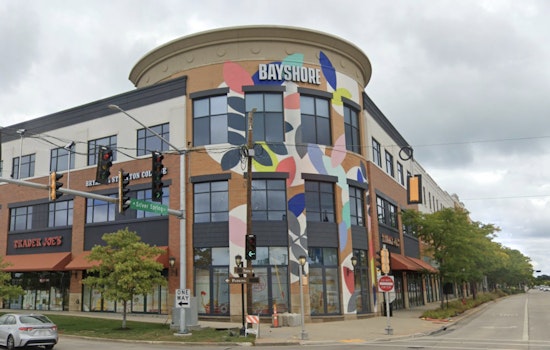Teen Brawl Chaos Swarms Bayshore Mall, Cops Flood Scene