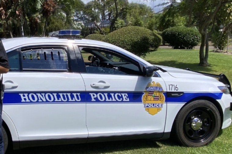 Teen Collar in Waikīkī Robbery Spree as Cops Hunt Rest of Crew