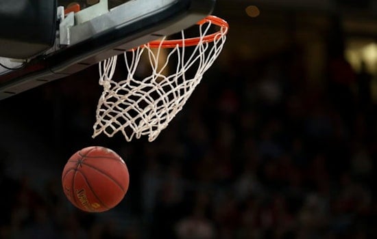Tennessee Beats Iowa State 76-62 To Reach Elite Eight