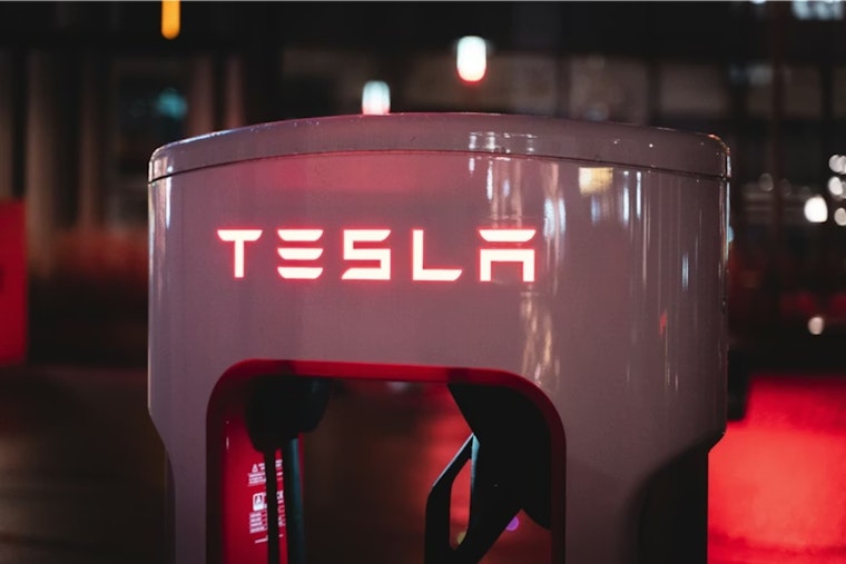 Tesla Drops Mega 48-Stall Charger Farm By Detroit Metro Airport
