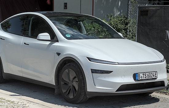 Tesla Robotaxis Quietly Move Into Oakland's 19th Street BART Hub