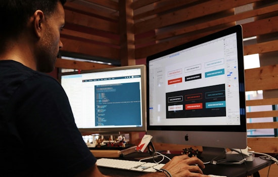 Texas Web Designers Grin While New York, California Chase Bigger Paychecks