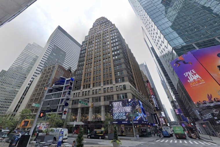 Times Square Fashion Player Snags 11-Year Midtown Power Lease