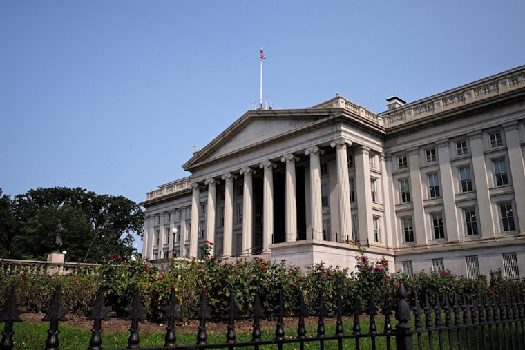 Treasury Sounds Alarm, Drags Insurers Into Private Credit Hot Seat