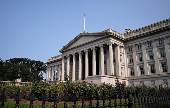 Treasury Sounds Alarm, Drags Insurers Into Private Credit Hot Seat
