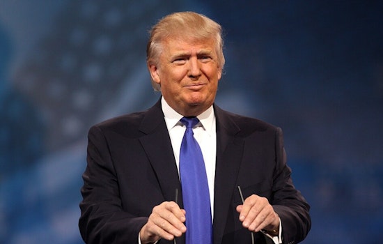 Trump Plots Dallas Power Show As GOP Midterm Circus Nears
