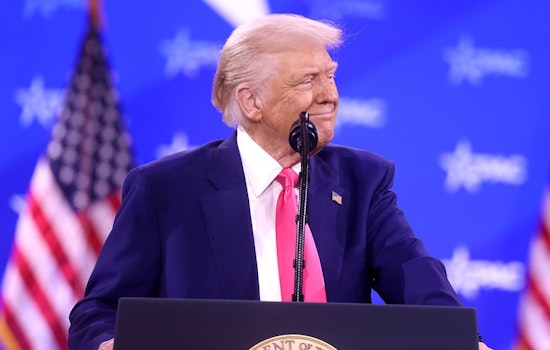 Trump Turns Up Heat On Fed, Demands Emergency Rate Cut In Washington
