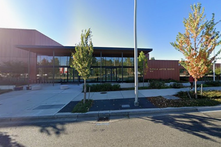 Tukwila Driver Killed After Late-Night Plunge Into Duwamish River