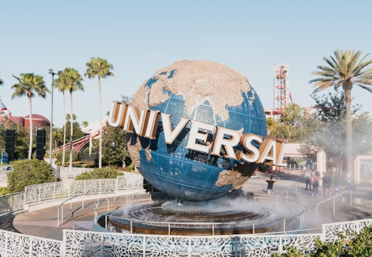 Universal Extends Theatrical Window To Five And Seven Weekends