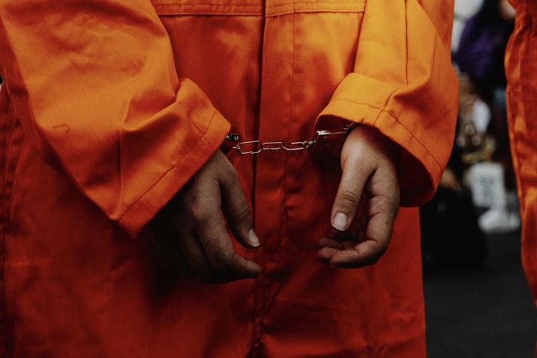 Vegas Cops Buck Judge, Refuse to Free Accused Violent Offender