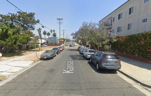 Vermont Square Boarded Building Fire Draws LAFD Response