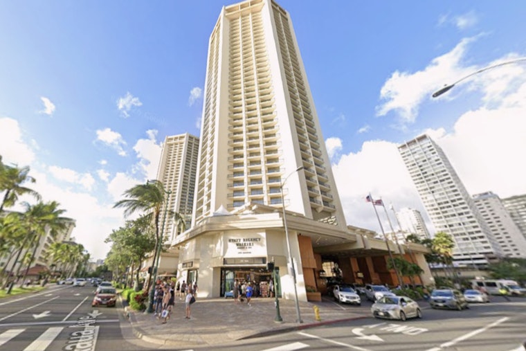 Waikiki Braces As Lawmakers Fast-Track Flashy Digital Ad Screens