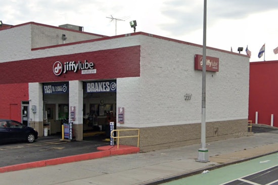 Wall Street Money Snaps Up Houston Jiffy Lube In $1.3 Billion Oil-Change Shakeup
