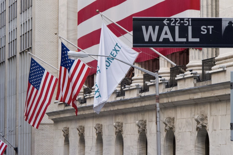 Wall Street’s $49 Billion Bonus Binge Showers New York With Cash