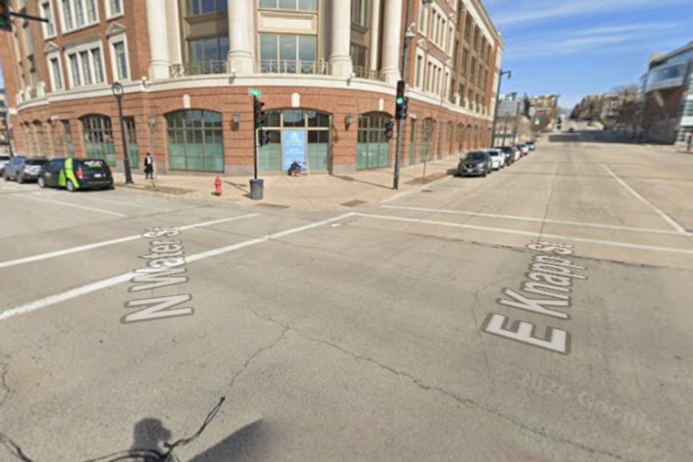 Water Street Night Turns Deadly In Downtown Milwaukee Bar Strip Shooting