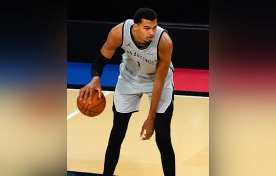 Wembanyama’s Last-Second Jumper Shoves Spurs Back Into Playoffs