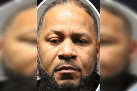 Westinghouse Hallway Gun Grapple Puts Chicago Cop On The Brink