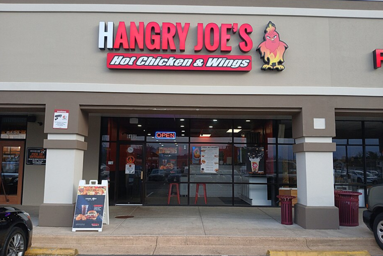 Westlake’s Crocker Park Heats Up With Hangry Joe’s Nashville Hot Chicken In April